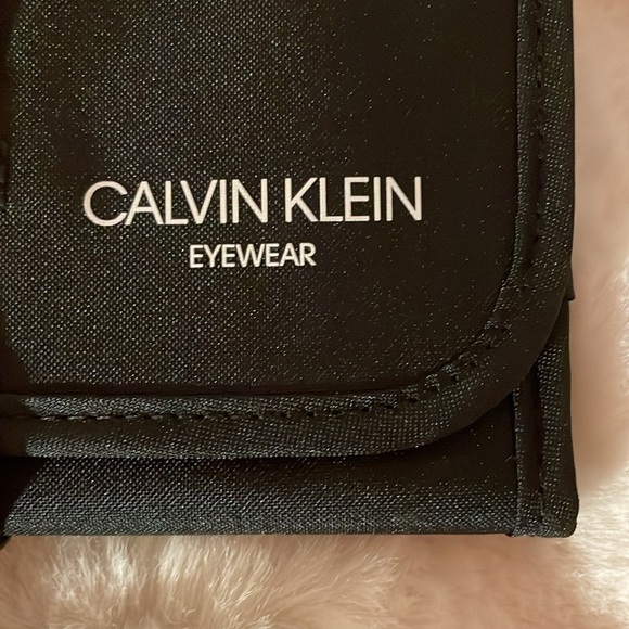 Calvin Klein Eyewear Bag Calvin Klein Eyewear Travel Storage Bag CK Eyewear 🆕 - Picture 3 of 14